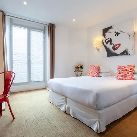 Готель Colette Centre 4*