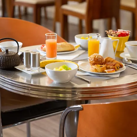 Colette Centre Готель 4*
